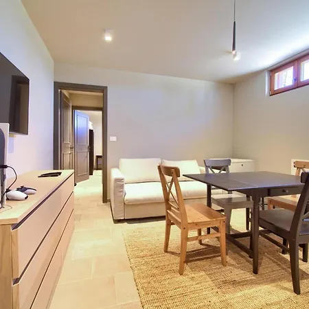 Paradiso Distria Ferienhaus *