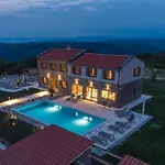 Paradiso Distria