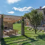 Paradiso Distria Hébergement de vacances *